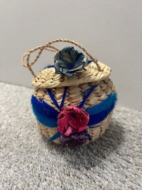 Handwoven Straw Basket Purse